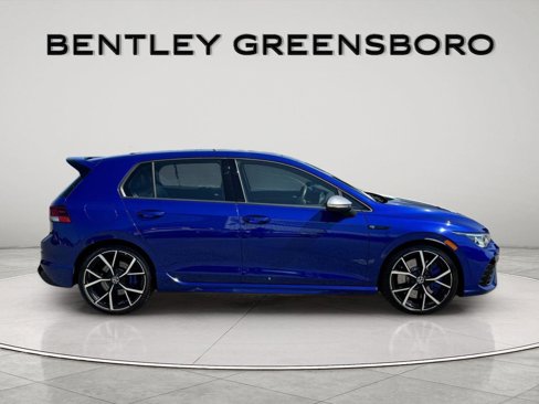 Used 2022 Volkswagen Golf R image 9