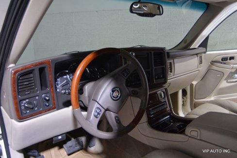 Used 2005 Cadillac Escalade AWD image 11