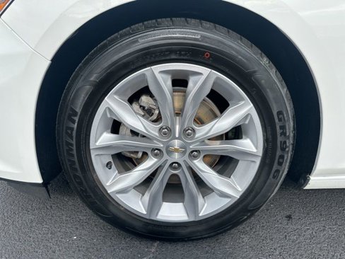 Used 2024 Chevrolet Malibu LT image 28