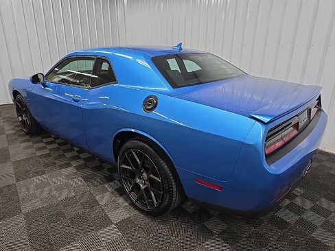 Used 2016 Dodge Challenger R/T w/ Sound Group image 9