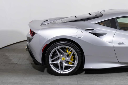 Used 2022 Ferrari F8 Tributo image 11