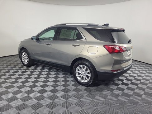 Used 2018 Chevrolet Equinox LT w/ Sun & Infotainment Package image 17