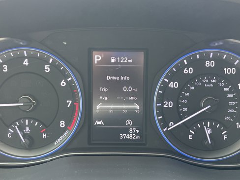 Used 2023 Hyundai Kona SEL w/ Cargo Package image 13