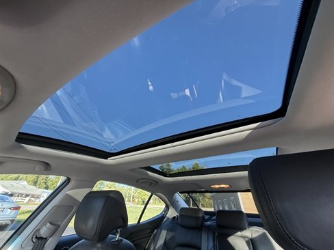 Used 2015 Kia Cadenza Premium w/ Technology Package image 33