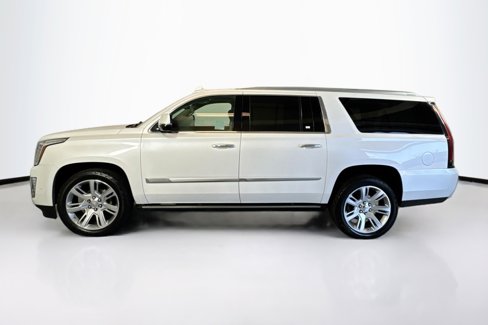 Used 2018 Cadillac Escalade ESV Premium Luxury image 8