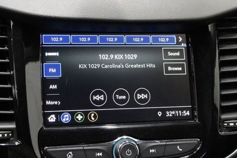 Used 2019 Chevrolet Trax LT w/ LT Convenience Package image 23