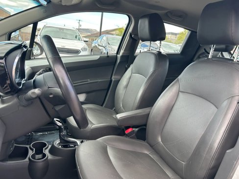 Used 2015 Chevrolet Spark LT image 9