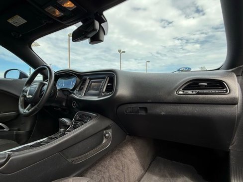 Used 2015 Dodge Challenger SXT w/ Driver Convenience Group image 17