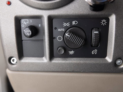 Used 2003 HUMMER H2 w/ Preferred Equipment Group image 35