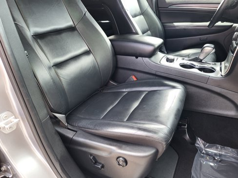 Used 2019 Jeep Grand Cherokee Limited image 20