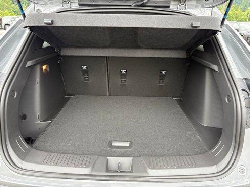 New 2025 Chevrolet Trax RS w/ Sunroof Package image 12