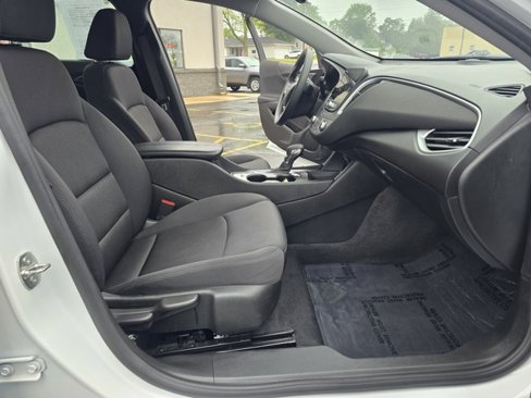 Used 2023 Chevrolet Malibu LT image 30