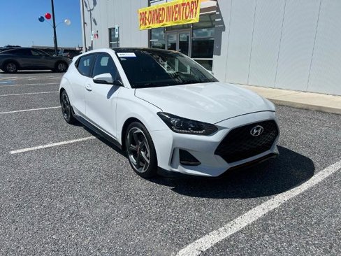 Used 2020 Hyundai Veloster Turbo image 2