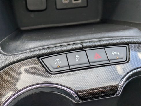 Used 2022 GMC Acadia AT4 w/ Technology Package image 26