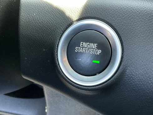 Used 2019 GMC Terrain Denali w/ Advanced Safety Package image 21
