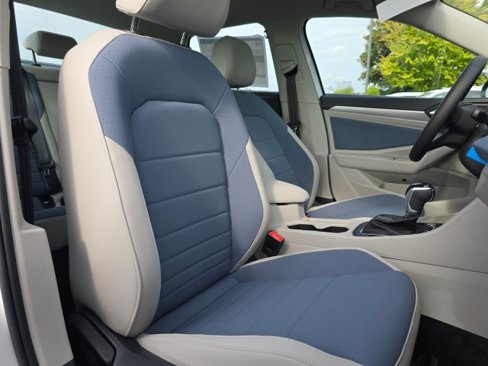 New 2025 Volkswagen Jetta SE image 12