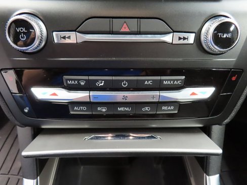 Used 2020 Ford Explorer XLT w/ Equipment Group 202A image 55