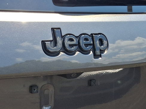 Certified 2019 Jeep Grand Cherokee Altitude image 28
