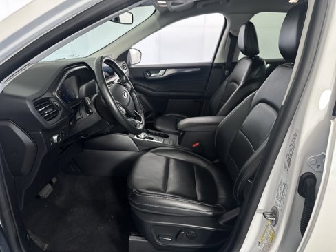 Used 2021 Ford Escape Titanium image 6