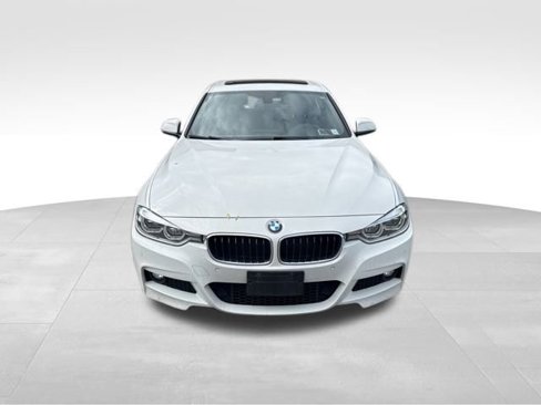 Used 2018 BMW 330i xDrive Sedan image 2