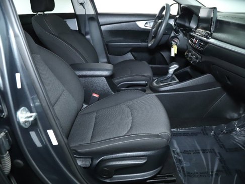 Used 2023 Kia Forte LXS image 34