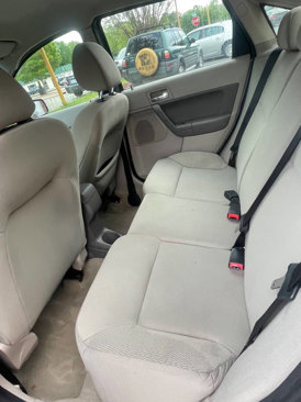 Used 2010 Ford Focus SES image 11