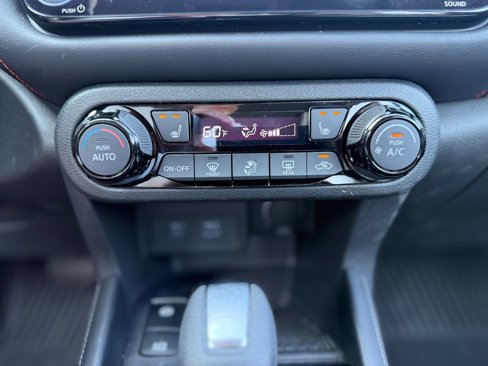 Used 2024 Nissan Kicks SR w/ SR Premium Package image 19
