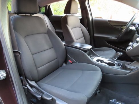 Used 2020 Chevrolet Malibu RS image 36