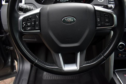 Used 2017 Land Rover Discovery Sport HSE image 15