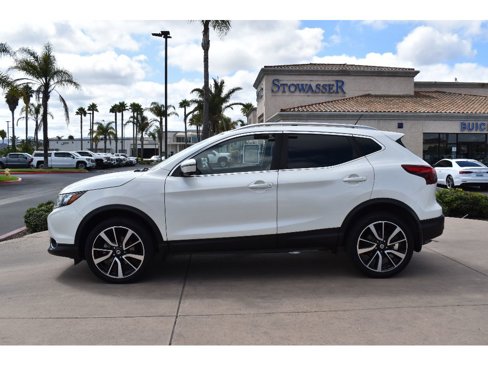 Used 2018 Nissan Rogue Sport SL image 5