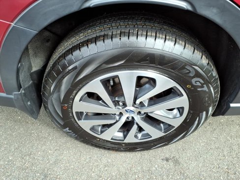 Certified 2021 Subaru Outback Premium image 4