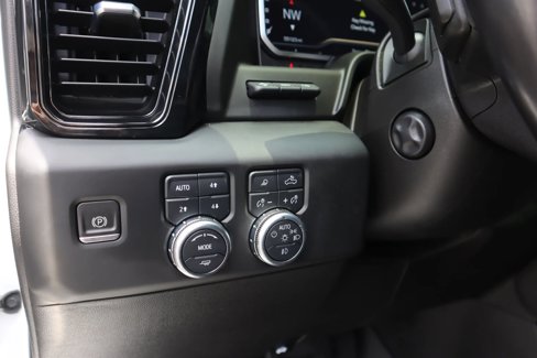 Used 2022 GMC Sierra 1500 AT4 w/ AT4 Premium Package image 10