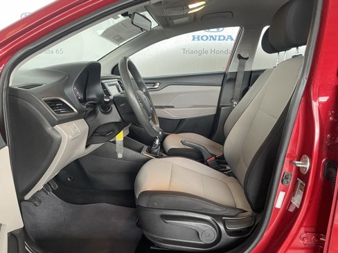 Used 2019 Hyundai Accent SE image 10