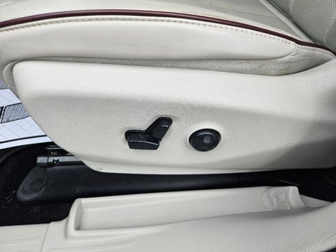 Used 2020 Chrysler Pacifica Limited image 20