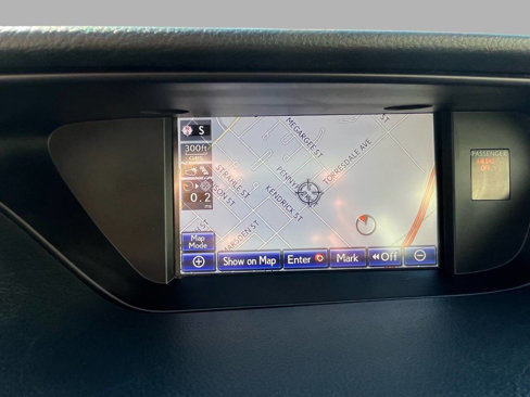 Used 2013 Lexus ES 300h w/ Luxury Pkg image 17