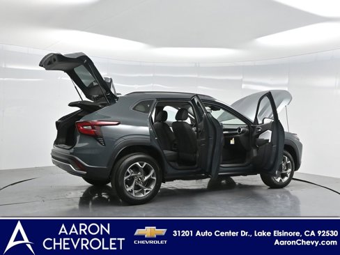 New 2025 Chevrolet Trax LT w/ Driver Confidence Package image 4