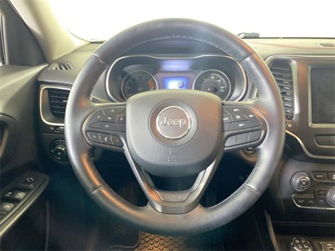 Used 2019 Jeep Cherokee Trailhawk w/ Cold Weather Group image 34