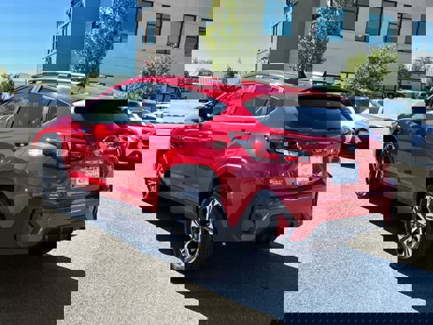 Used 2024 Subaru Crosstrek 2.0i Premium image 2
