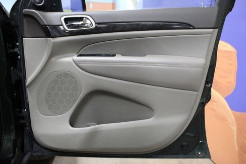 Used 2011 Jeep Grand Cherokee Laredo image 9