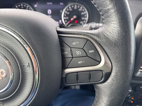 Used 2022 Jeep Renegade Latitude w/ Convenience Group image 24