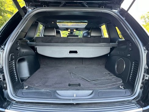 Used 2021 Jeep Grand Cherokee Limited w/ Sun & Sound Group image 8