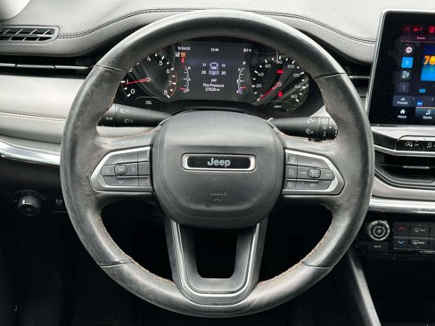 Used 2022 Jeep Compass Limited image 12