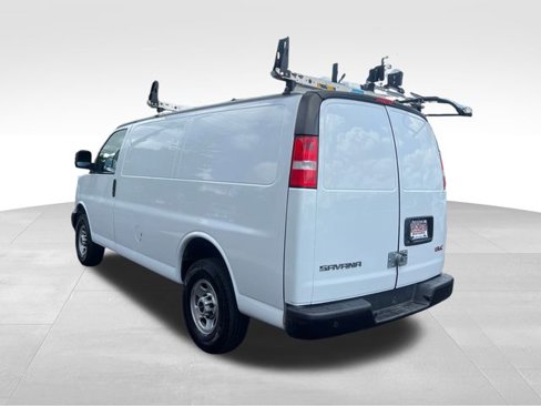 Used 2022 GMC Savana 2500 w/ Driver Convenience Package image 7