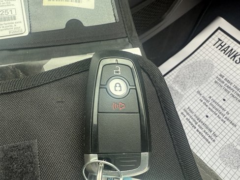 Used 2020 Ford Escape SE image 31