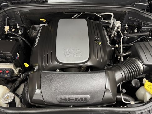Used 2013 Dodge Durango R/T image 31