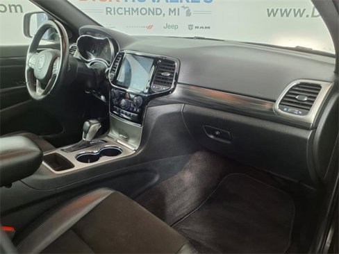 Used 2019 Jeep Grand Cherokee Altitude image 19