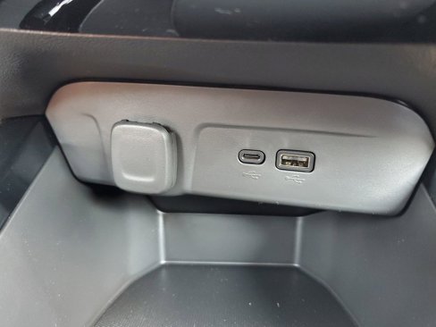 New 2025 Chevrolet Trax LT w/ LT Convenience Package image 25