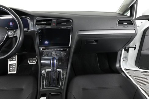 Certified 2019 Volkswagen e-Golf SEL Premium image 15