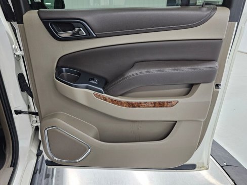 Used 2015 Chevrolet Suburban LTZ image 34