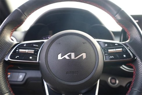Used 2022 Kia Forte GT w/ GT Technology Package image 9
